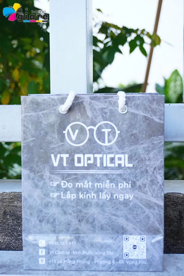 Mẫu túi giấy đựng mắt kính VT OPTICAL chất liệu I300