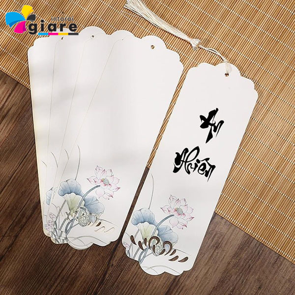 Mẫu bookmark hình dáng đặc biệt